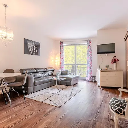 Apartment Bedroom Baltycka 11m19 Z Garazem Przy Lesie Swinoujscie